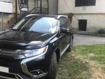 Авто Mitsubishi Outlander 2018 № 8265929