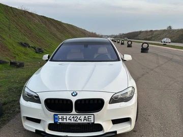 Авто BMW 5 Серия 2011 № 8266091