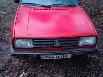 Авто Volkswagen Passat Sedan 1985 № 8266097