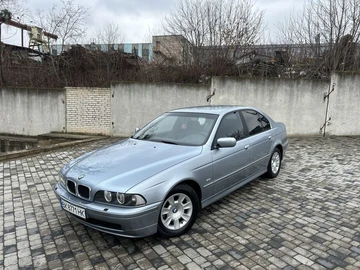 Авто BMW 5 Серия 2002 № 8266125