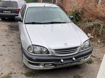 Авто Toyota Avensis 2000 № 8266223