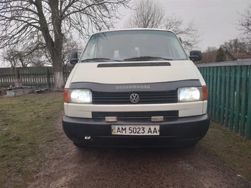 Авто Volkswagen Transporter 2000 № 8266365