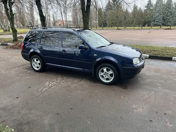 Авто Volkswagen Golf 2001 № 8267079