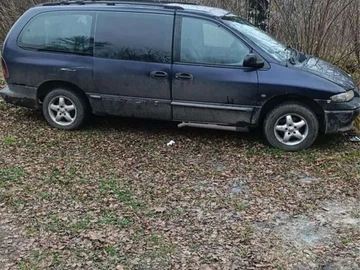Авто Chrysler Grand Voyager 1998 № 8267239