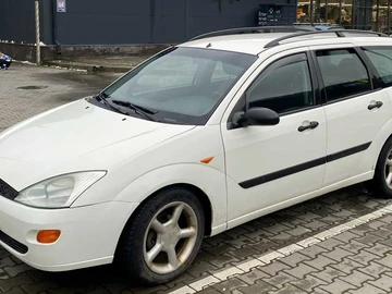 Авто Ford Focus 2000 № 8267308