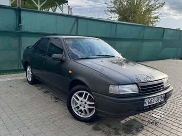 Авто Opel Vectra 1989 № 8267935