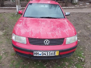 Авто Volkswagen Passat Hatchback 1998 № 8267996