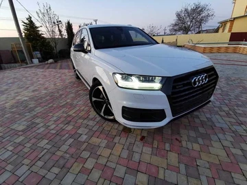 Авто Audi Q7 2019 № 8268132