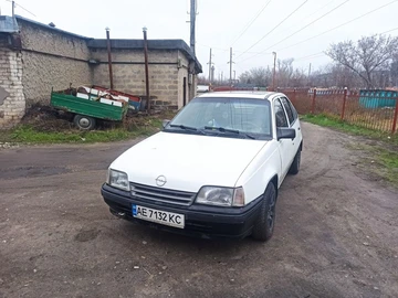 Авто Opel Kadett 1985 № 8268262
