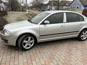 Авто Skoda Superb 2003 № 8268434