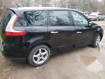 Авто Renault Scenic Iii 2011 № 8268865