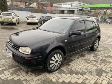 Авто Volkswagen Golf 1999 № 8268898