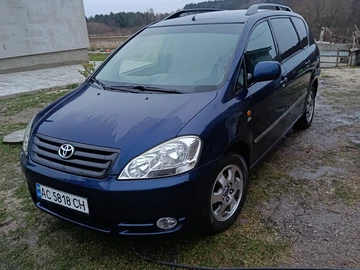 Авто Toyota Avensis Verso 2003 № 8269272