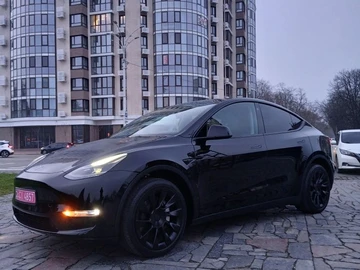 Авто Tesla Model 3 2023 № 8269284