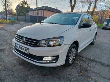 Авто Volkswagen Polo 2019 № 8269363