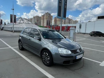 Авто Volkswagen Golf 2005 № 8269623