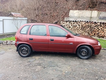 Авто Opel Corsa 1996 № 8269693