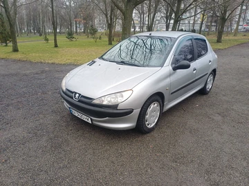 Авто Peugeot 208 2000 № 8269856
