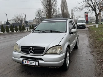 Авто Mercedes Ml Серия 2000 № 8269873