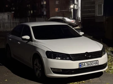 Авто Volkswagen Passat Sedan 2012 № 8269890