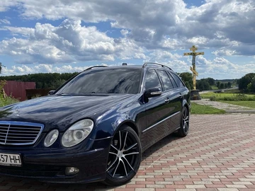Авто Mercedes 220 2005 № 8269921