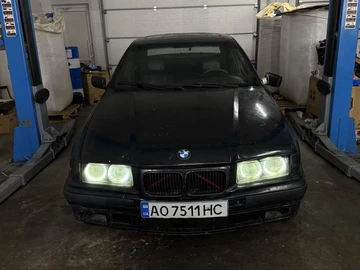Авто BMW 3 Серия 1992 № 8270002
