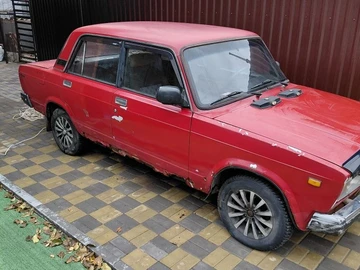 Авто ВАЗ 2107 1996 № 8270059