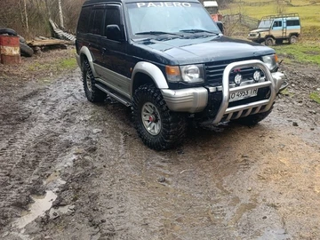 Авто Mitsubishi Pajero 1997 № 8270224