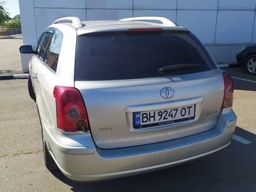 Авто Toyota Avensis 2004 № 8270340