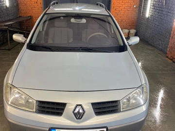Авто Renault 4 2003 № 8270575