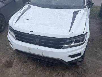 Авто Volkswagen Tiguan 2020 № 8270712