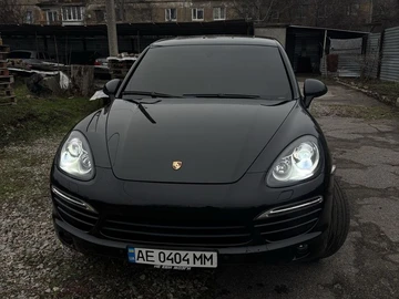 Авто Porsche Cayenne 2012 № 8270790