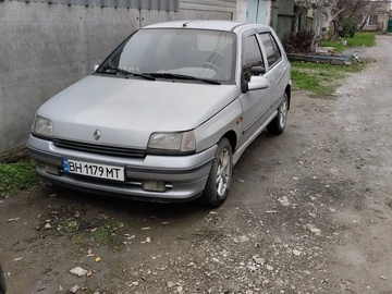Авто Renault Clio 1992 № 8270892