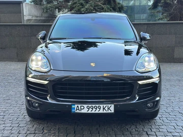 Авто Porsche Cayenne S Hybrid 2017 № 8270902