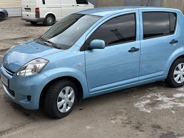 Авто Daihatsu Sirion 2008 № 8271014