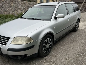 Авто Volkswagen Passat Sedan 2002 № 8271264