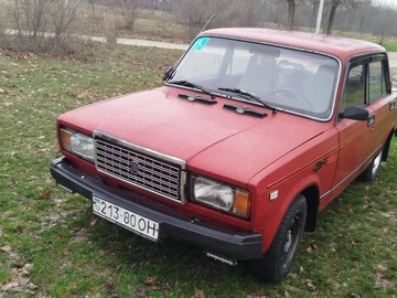 Авто ВАЗ 2107 1989 № 8271287