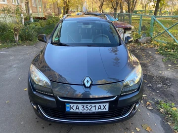 Авто Renault 4 2012 № 8271309