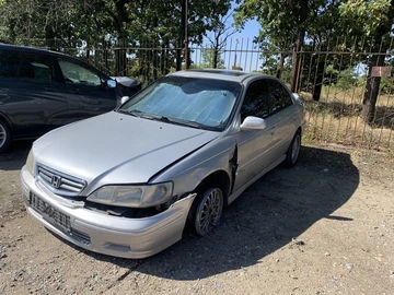 Авто Honda Accord 1999 № 8271316