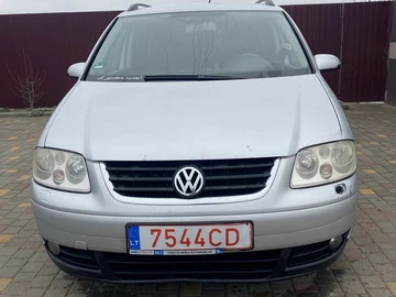 Авто Volkswagen Touran 2005 № 8271368