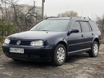 Авто Volkswagen Golf 2001 № 8271505