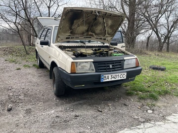 Авто ВАЗ 2109 1989 № 8271540