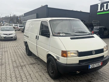 Авто Volkswagen Transporter 2000 № 8271570