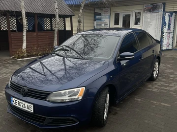 Авто Volkswagen Jetta 2012 № 8271636