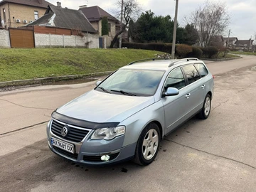 Авто Volkswagen Passat Variant 2006 № 8271639