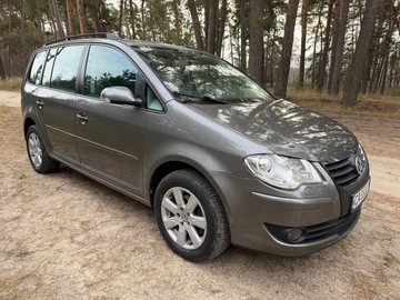Авто Volkswagen Touran 2007 № 8271830