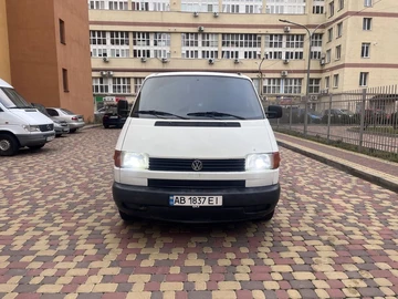 Авто Volkswagen Transporter 1997 № 8271903