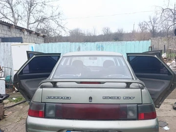 Авто ВАЗ 21103 2001 № 8271979