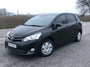 Авто Toyota Verso 2016 № 8272192