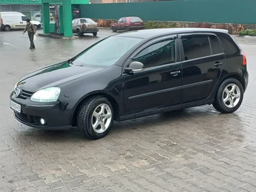 Авто Volkswagen Golf 2004 № 8272210